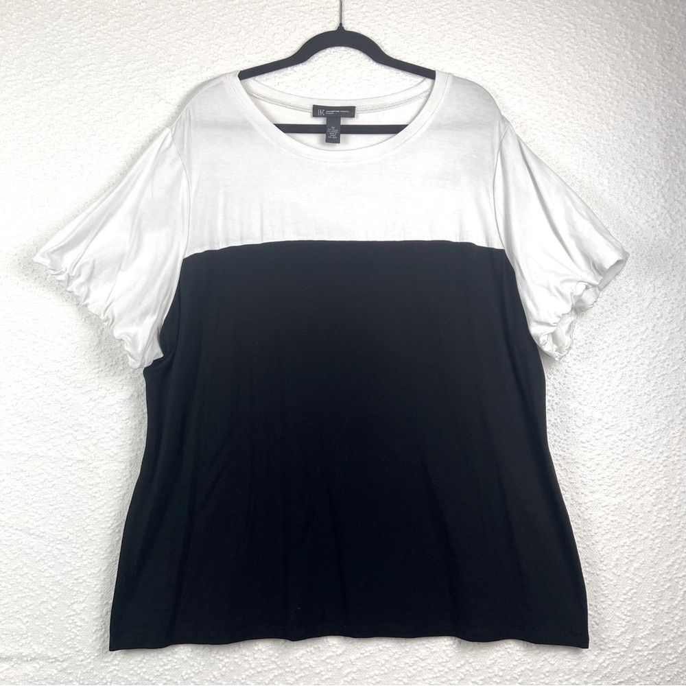 INC International Concepts Black and White  Short Sleeve Shirt